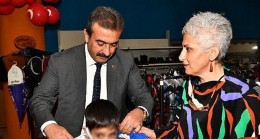 Başkan Soner Çetin Çocukları sevindirdi