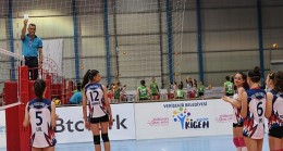 Türk voleybolunda Beyaz Kart ilk kez Yenişehir’de gösterildi