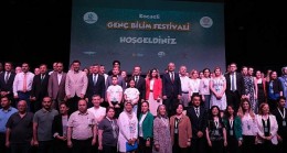 Genç beyinler fikirlerini Bilim Festivalinde sergiledi