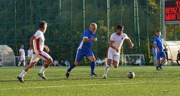 Futbolun şöhretleri Üsküdar’da buluştu