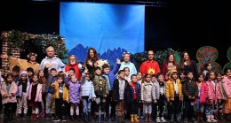 Aydın Büyükşehir Belediyesi Şehir Tiyatrosu Çocuklar İçin de Perdelerini Açtı