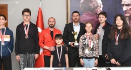 Foça Belediyespor Kulübü Taekwondo Şubesi başarılarıyla Foça'yı gururlandırıyor