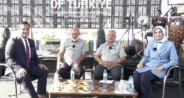 Afyon Valisi Kübra Güran Yiğitbaşı, Afyon Belediye Başkanı Mehmet Zeybek ve Türkiye Motosiklet Federasyonu Asbaşkanı Mehmet Nedim Akülke D-Smart Ekranlarında Yayınlanan “Haftanın Konuğu" Programına Konuk Oldular