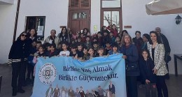 Muğla Büyükşehir Belediyesi Yaşlılara Saygı Haftası'nı Türk Sanat Müziği Korosu konseri, ebru sanatı, sinema, sohbet ve ziyaretlerle kutladı