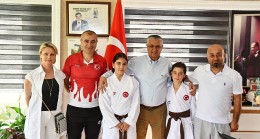 Milli karatecilerden Başkan Topaloğlu’na ziyaret