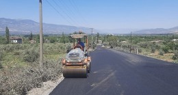 Aydın Büyükşehir Belediyesi, kente yeni yollar kazandırmak ve mevcut yolları yenilemek için çalışmalarını sürdürüyor