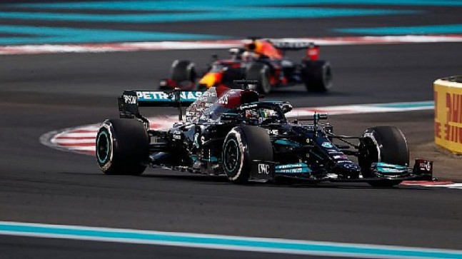 Petronas’ın Sıvı Teknolojisi Çözümleri (Fluid Technology SolutionsTM), Mercedes-AMG Petronas Formula One takımının sekizinci zaferine güç verdi