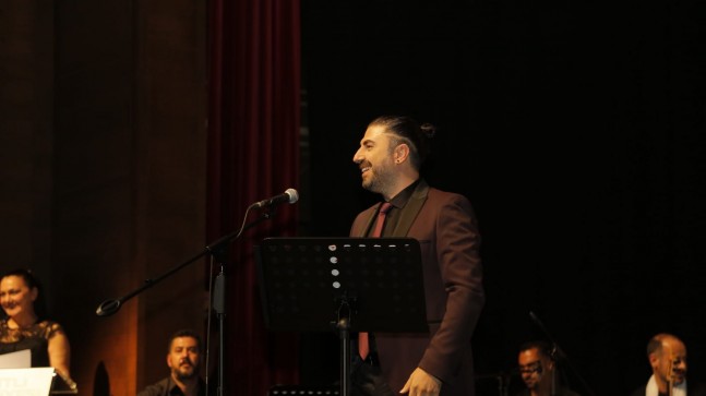 Koro Şefi Ataoğlu, “23 Nisan Türk Tarihinin En Önemli Dönüm Noktalarından”