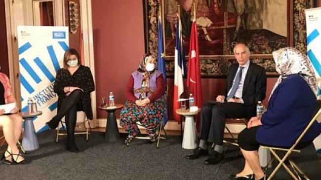 Engel Tanımayan Kadınlar Fransa Büyükelçiliği’nde