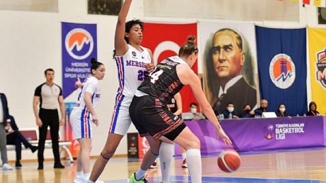 Büyükşehir Msk Kadın Basketbol Takımı, Çeşme’yi 93-48 Yendi