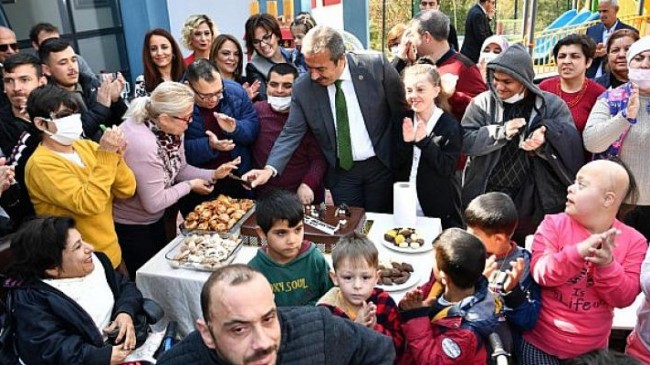 Başkan Soner Çetin özel çocuklarla buluştu.