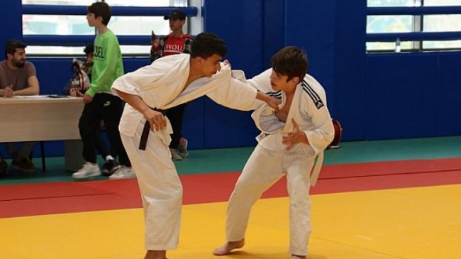 GEBZESEM’de judo kardeşliği