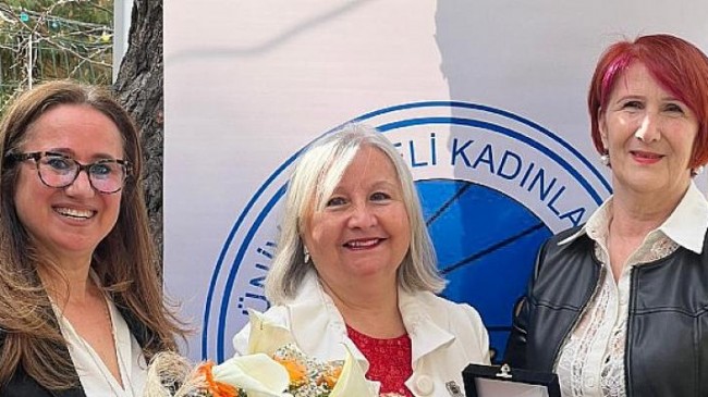 Türk Üniversiteli Kadınlar Derneği İzmir Karşıyaka Şubesi, bu yılki “Yöresine Değer Katan Kadın” ödülüne, KİT-VAK  Yönetim Kurulu Başkanı İklil Ulueren’i layık gördü.