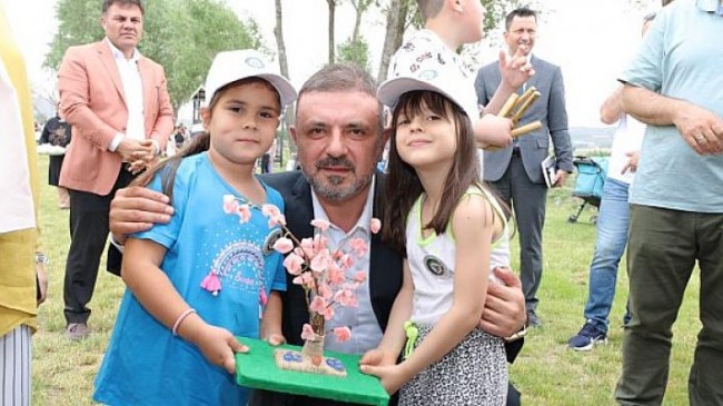 Sincan Belediye Başkanı Murat Ercan İşitme Engelli Çocuklarla Keyifli Bir Gün Geçirdi