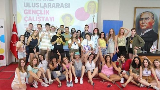 Bayraklı’da ‘Uluslararası Gençlik Festivali’ başladı