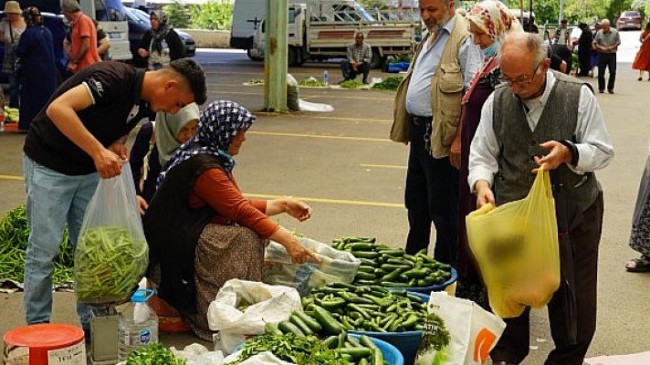 Köylü Pazarında Üreticiden Tüketiciye Taze Sebze ve Meyve