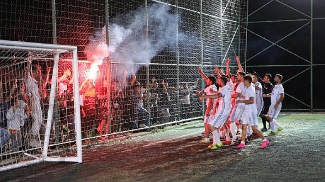 Yörükyenicesi Nejat Biyediç Futbol Turnuvası Şampiyonu Çekrice Mahallesi