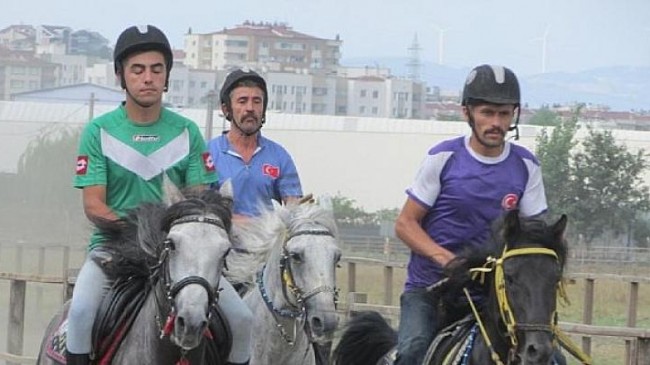 Gölcük Belediyesi Rahvan Atı Bursa Zafer Koşusunda İkinci Oldu