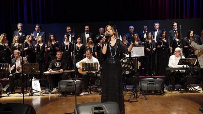 Liv Hospital Hekim ve Çalışanlarından Oluşan Liv Türk Müziği Korosu, “Tangolar ve Kantolar”la Sahnede