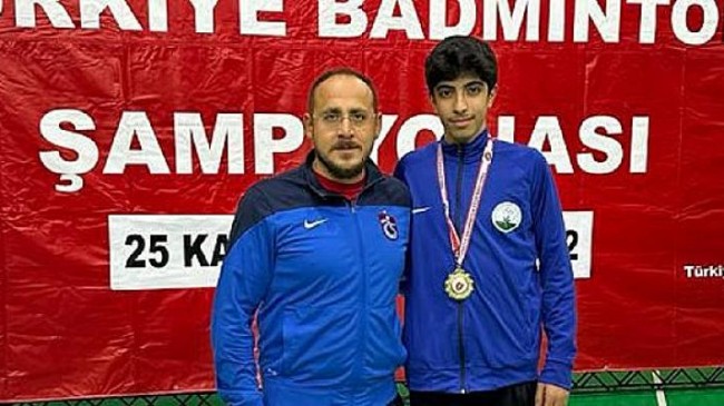 Osmangazili Badmintoncudan Altın Madalya