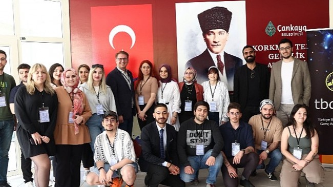 Çankaya'da Gençlere Bilişim Kampı