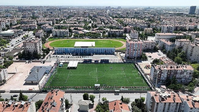 Selçuklu Belediyesi Sentetik Çim Saha ve İdari Bina düzenlenen törenle açıldı