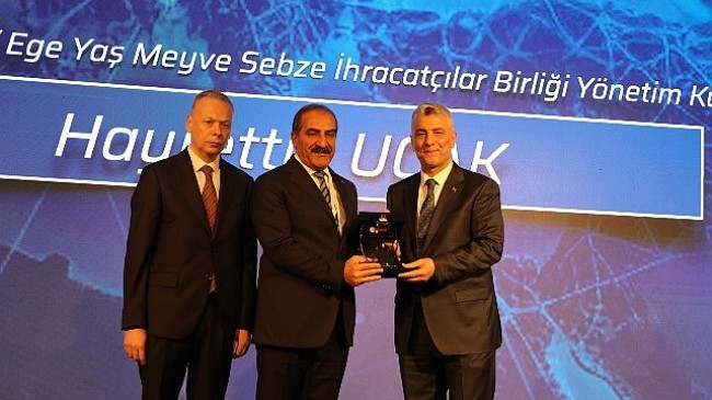 Türkiye'nin en iyi UR-GE Projesine Egeli yaş meyve sebze ihracatçıları imza attı