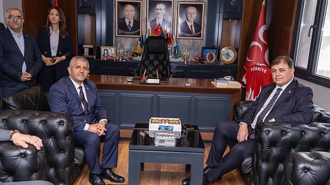 Başkan Tugay’dan MHP’ye ziyaret  “İzmir’i tüm siyasi partilerle yönetmek istiyoruz”