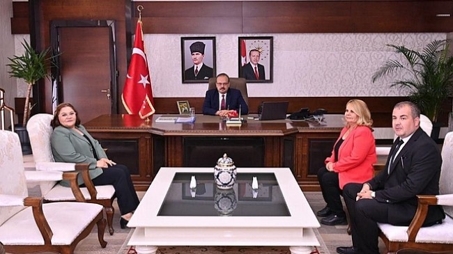 Didim Belediye Başkanı Hatice Gençay, Aydın Valisi Yakup Canbolat’ı ziyaret etti