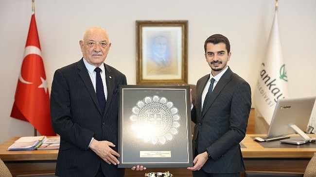 Paraguay’ın Ankara Büyükelçisi Ceferino Adrián Valdez Peralta, Çankaya Belediye Başkanı Hüseyin Can Güner’e nezaket ziyaretinde bulundu