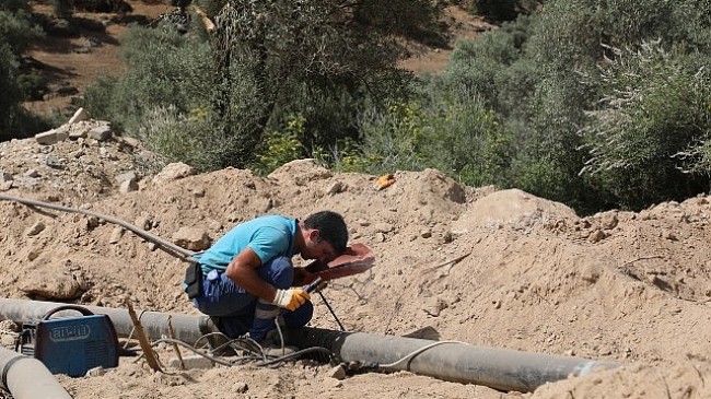 Aydın Su ve Kanalizasyon İdaresi Genel Müdürlüğü (ASKİ), Aydın’ın dört bir yanında çalışmalarına hız kesmeden devam ediyor