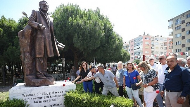 Karşıyaka, Nazım Hikmet’i unutmadı