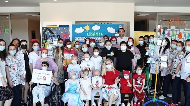 LÖSEV’e kayıtlı lösemi ve çocukluk çağı kanseriyle mücadele eden minikler Türkiye genelinde yapılan bayramlaşma etkinlikleri ile Kurban Bayramını kutladı