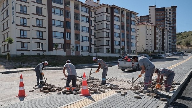 Nevşehir Belediyesi ekipleri, Kurban Bayramı öncesinde mahallelerdeki temizlik ve bakım çalışmalarını yoğunlaştırdı