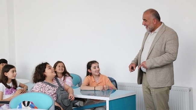 Başkan İbrahim Sandıkçı: “Öğrencilerimizin yaz tatili sürecini verimli bir şekilde geçirmelerini önemsiyoruz”