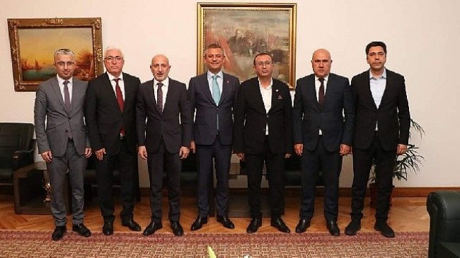 Ekinözü Belediye Başkanı Harun Vicdan, CHP Genel Başkanı Özür Özel ile Ankara’da önemli bir görüşme gerçekleştirdi