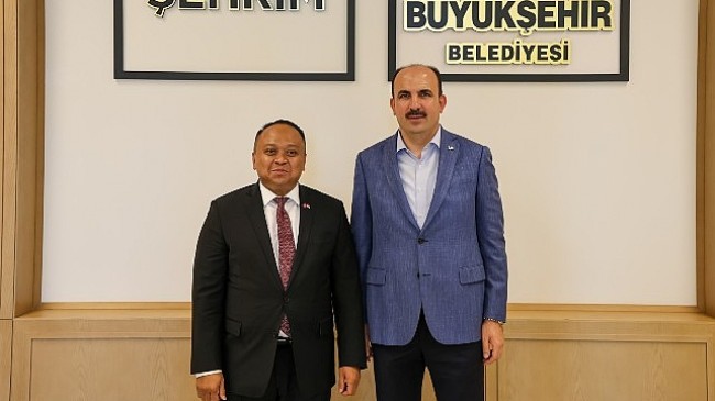 Endonezya Cumhuriyeti Ankara Büyükelçisi Purnama Başkan Altay’ı Ziyaret Etti