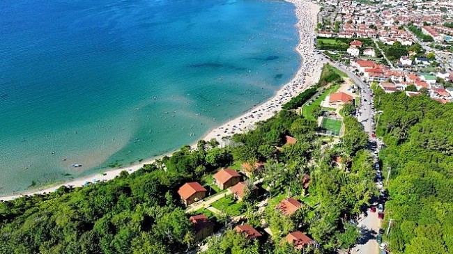 Başkan Büyükakın’dan başarılı öğrencilere tatil jesti