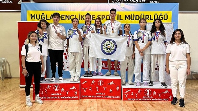 Büyükşehir Belediyesi Sporcularından Taekwondo Şampiyonaları’nda Büyük Başarı