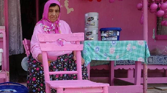 Isparta’nın ‘Barbie Teyzesi’ Sakine Akkul’un çağrısı Filli Boya tarafından karşılık buldu