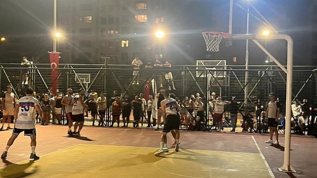 Sokak basketbolu heyecanı Göztepe’de devam etti