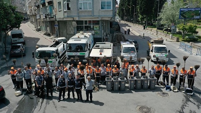 Zeytinburnu Sokaklarında Yaz Temizliği