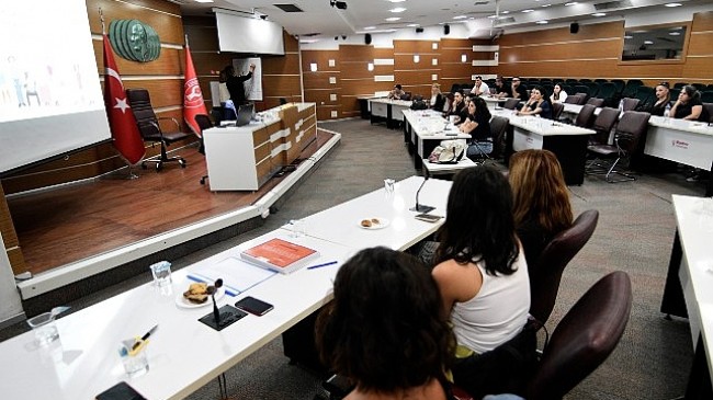 Bornova’da çalışanlara Toplumsal Cinsiyet Eşitliği Semineri