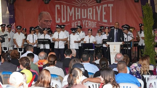 Cumhuriyet coşkusu Kemalpaşa’da başladı