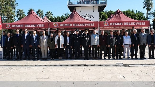 Kemer’de muhtarlar Günü kutlandı