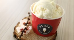 Serez Dondurmacısı formunu korurken dondurmadan vazgeçmek istemeyenlere özel menüsü ile damakları şenlendiriyor
