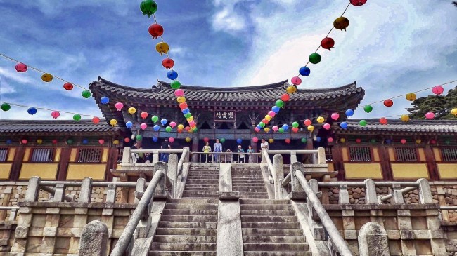 Güney Kore, Budist Tapınakları ile Mistik Bir Yolculuğa Davet Ediyor