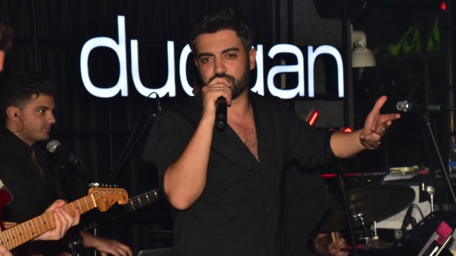 Yusuf Güney Duqqan’da performansıyla herkesi coşturdu