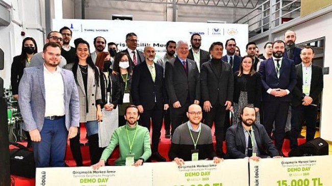 “Girişimcilik Merkezi İzmir”de ilk ödüller sahiplerini buldu