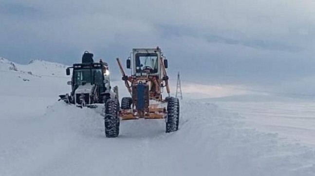 Van Büyükşehir Belediyesi’nden karla mücadele seferberliği